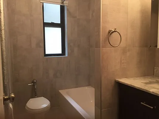 Rented by A P Realty Group NY LTD | media 62