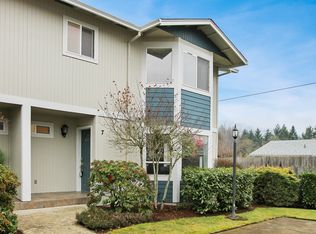 172 NE Rifle Range St APT 7, Roseburg, OR 97470