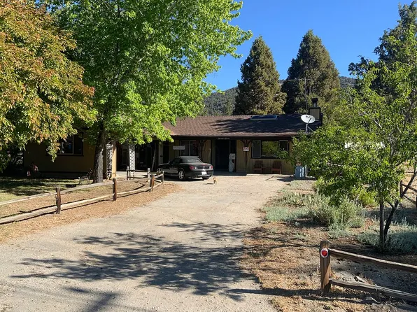325 San Anselmo Dr, Big Bear City, CA 92314