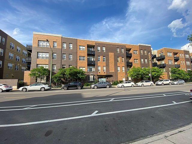 1st image of 2951 N Clybourn Ave Unit 206