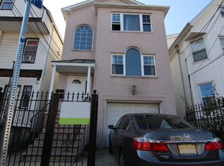 88 Peabody Pl, Newark, NJ 07104