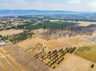 135 Mathews Rd, Lakeport, CA 95453