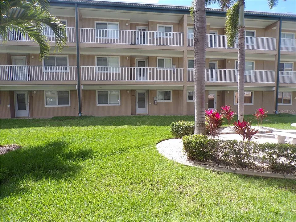 150 Harborside Ave #133