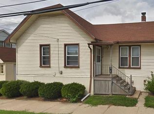 1098 2nd St, Wyandotte, MI 48192