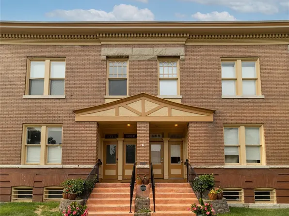 4131 Russell Blvd, Saint Louis, MO 63110