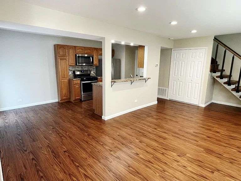 228 N Waterford Dr #12C — Photo 3