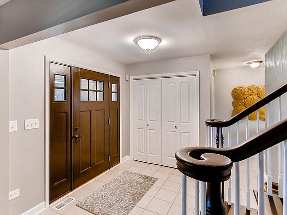 4th image of 2120 Harcourt Dr