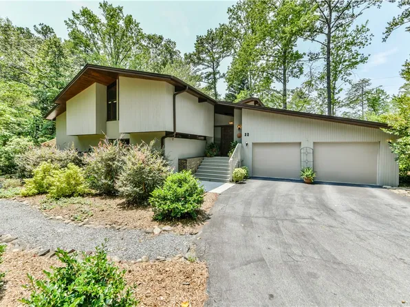 22 Blowing Fresh Dr, Salem, SC 29676