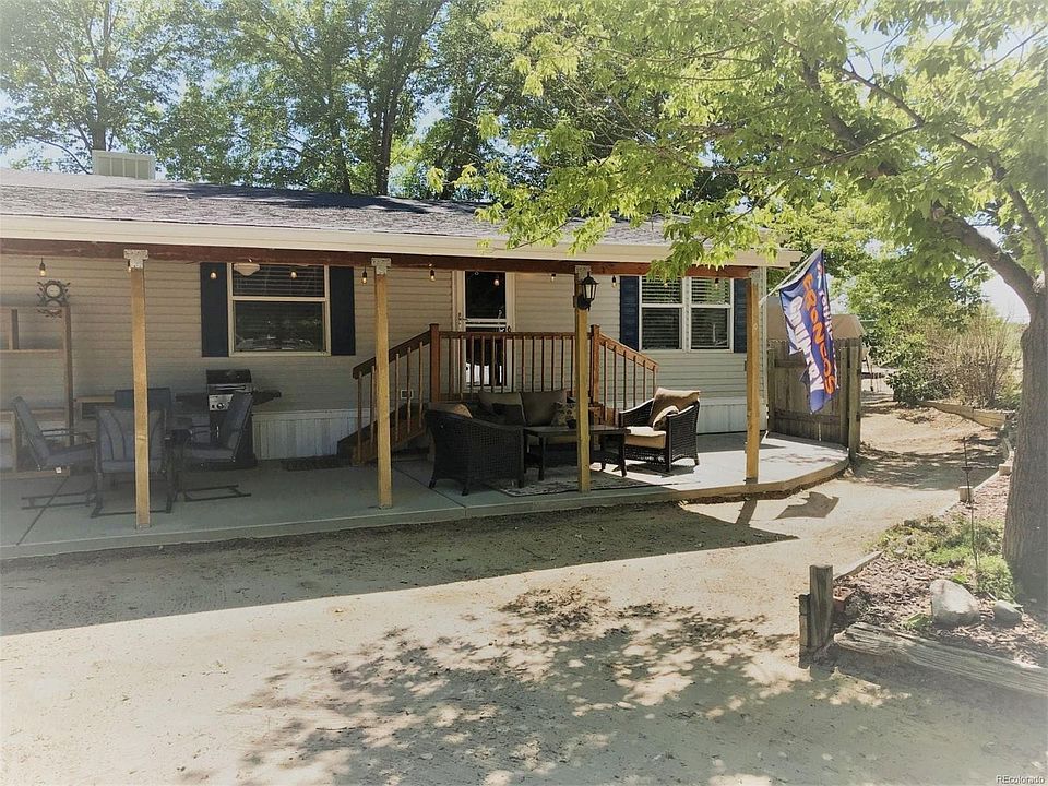 1st image of 304 Shoshone Cir