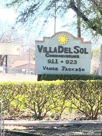 1st image of 923 Vance Jackson #806