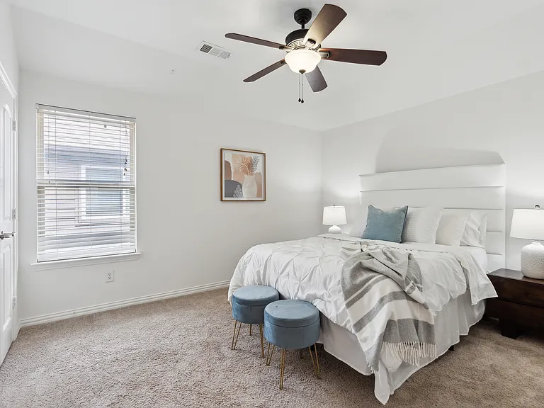 5637 Belton Ln — Photo 23