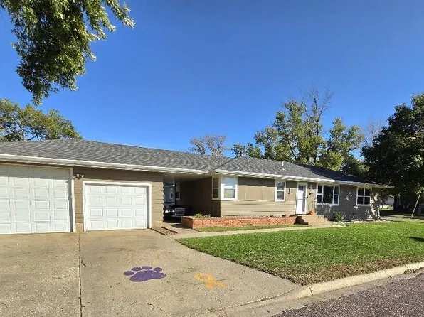 210 E Maple St, Beresford, SD 57004