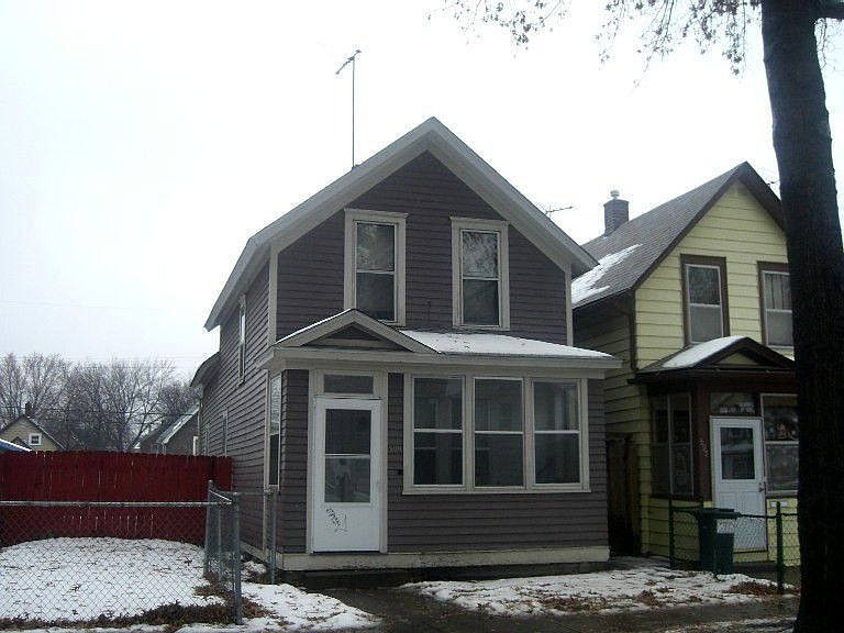 1st image of 599 Charles Ave