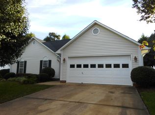 310 N Autumn Crest Pl, Taylors, SC 29687