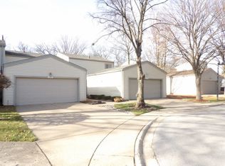 3537 Golfview Dr, Hazel Crest, IL 60429
