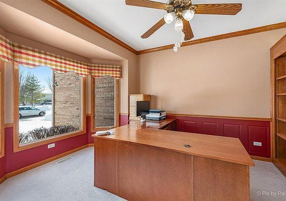 4th image of 303 Woodside Ct