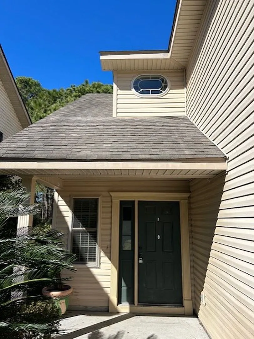 Building Photo - 268 Ceasar Pl
