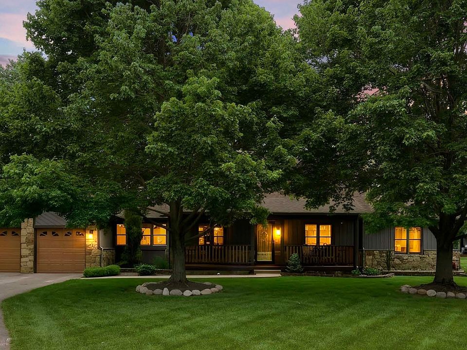 1st image of 719 Bakeway Ct
