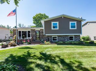 630 Thompson Ave, Winthrop Harbor, IL