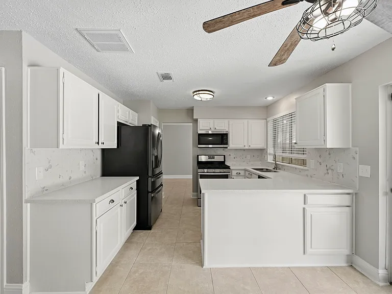 8130 Sunny Ridge Dr — Photo 12