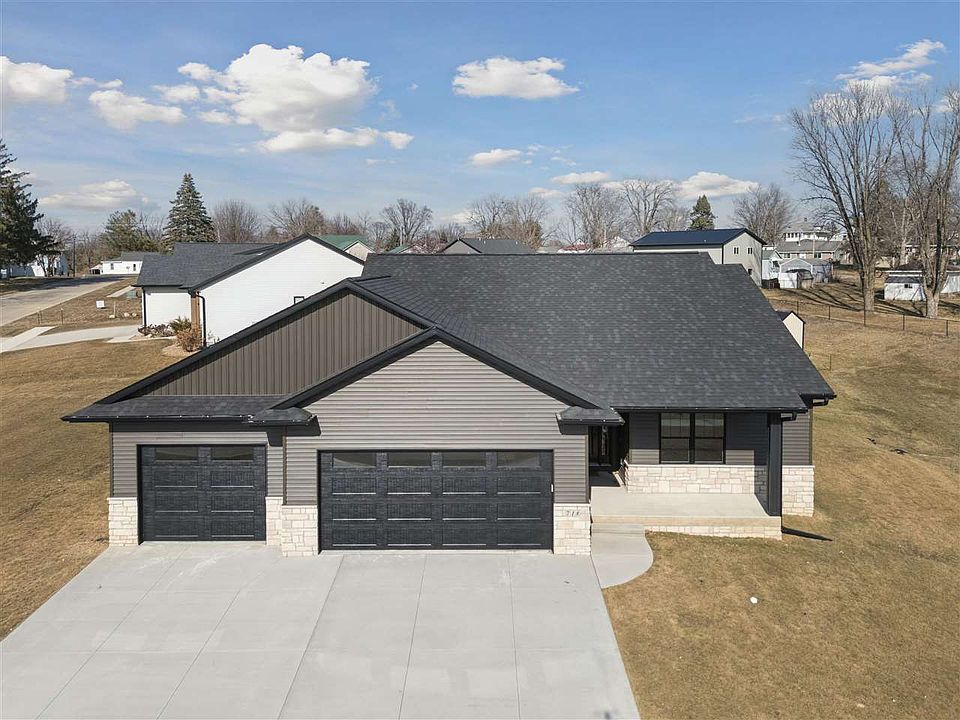 1st image of 718 Pointer Cir