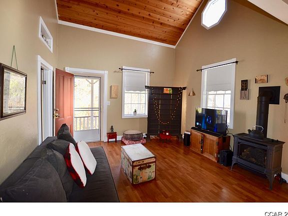 4th image of 1352 Finnegan Ln #19