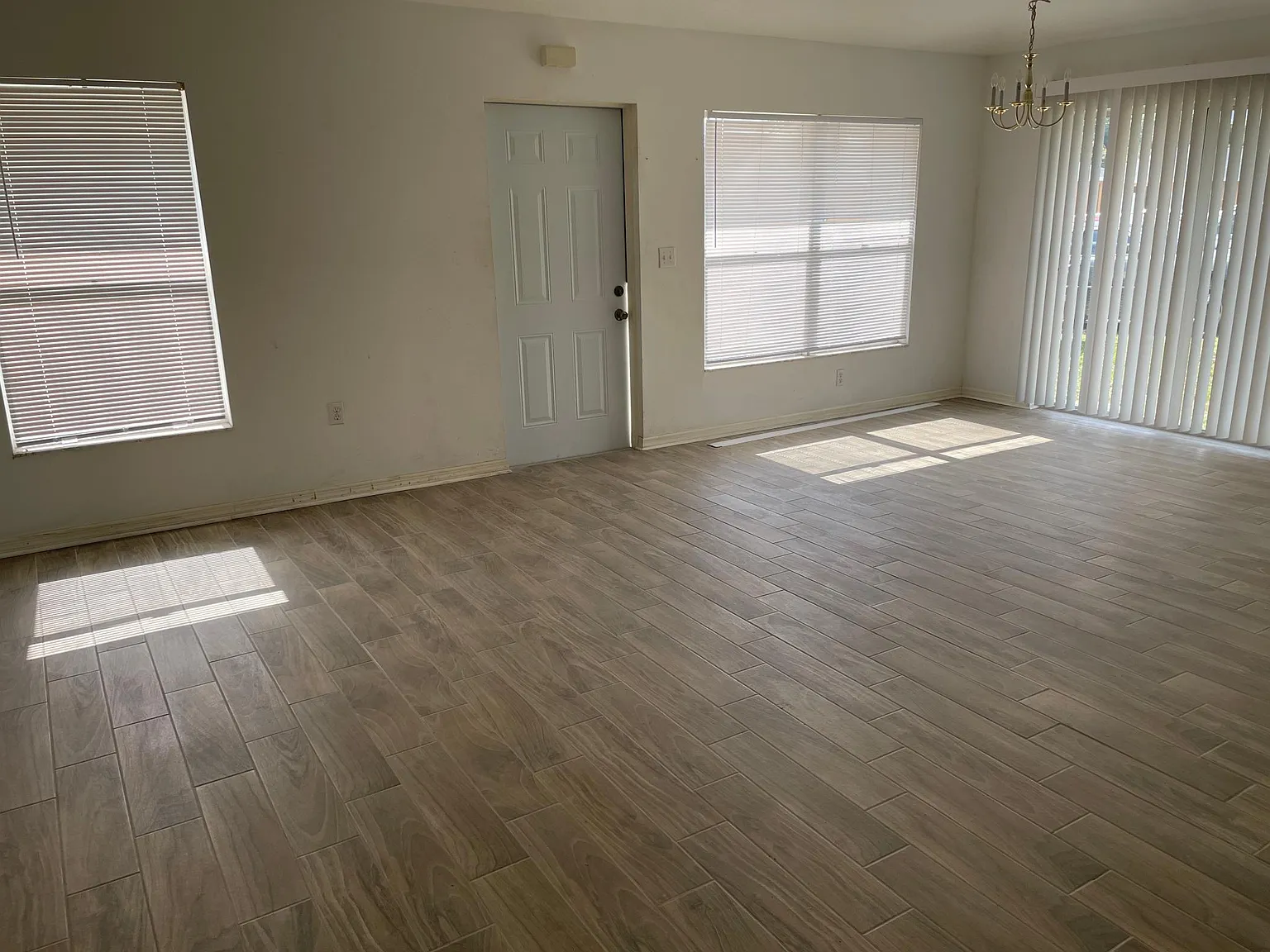4230 Arcadia Ave — Photo 4