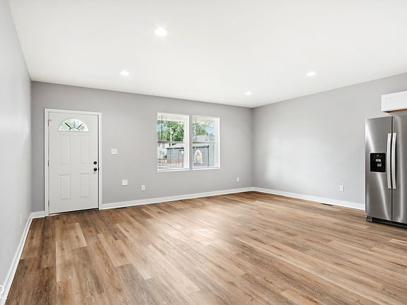 3rd image of 2421 Guilford Ave