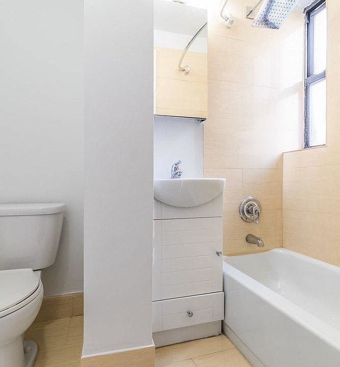 2nd image of 86 E 4th St APT 8
