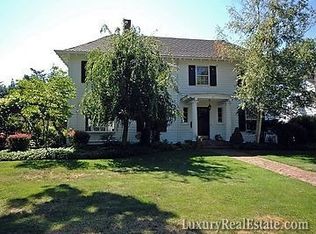 128 W Main St, Freehold, NJ 07728