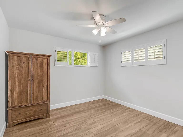808 E Cavalier Dr — Photo 20