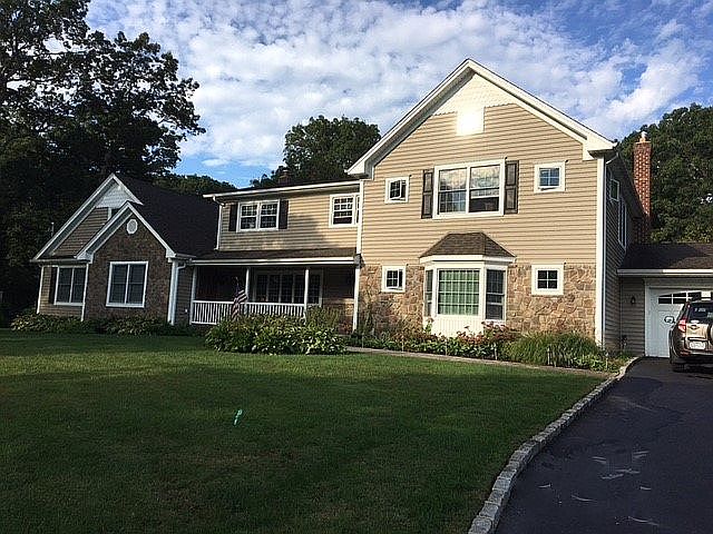 1st image of 130 Hobson Ave