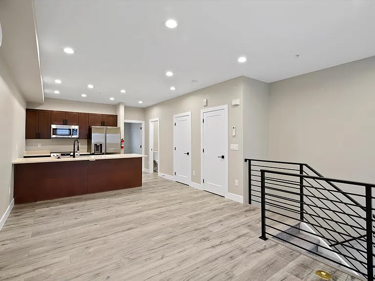 1327 Jersey St #3 — Photo 3