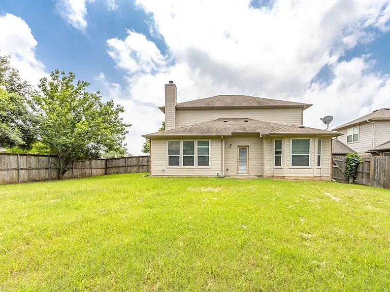 18601 Derby Hill Ln — Photo 41