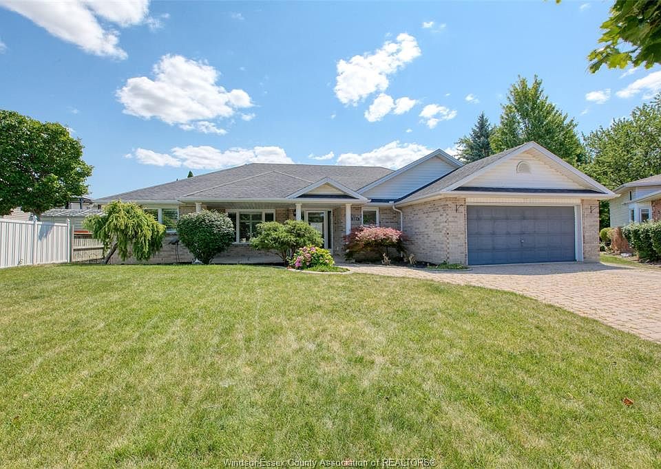 1st image of 521 Royal Ridge Ct