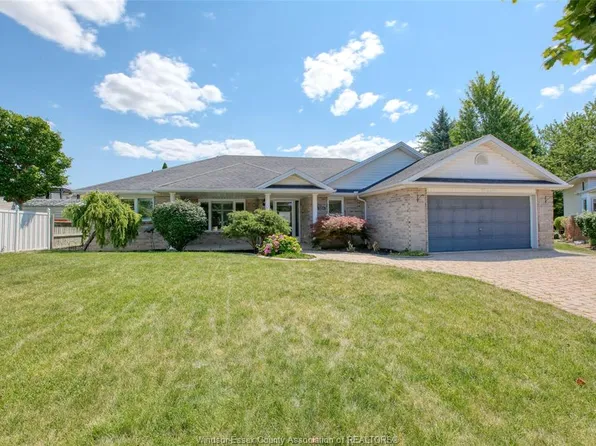 521 Royal Ridge Ct, Amherstburg, ON N9V 3W4