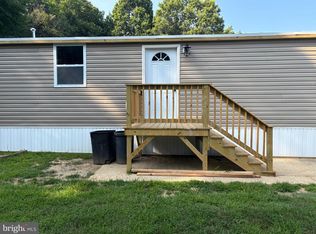 214 Jaguar Dr, Lothian, MD 20711