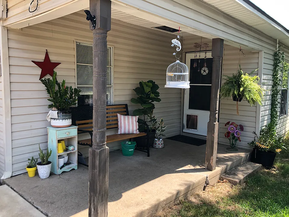 317 James St