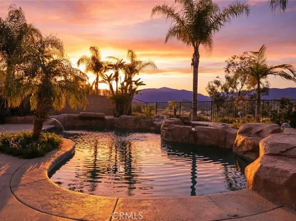 3294 Cashel Ln, Corona, CA 92882