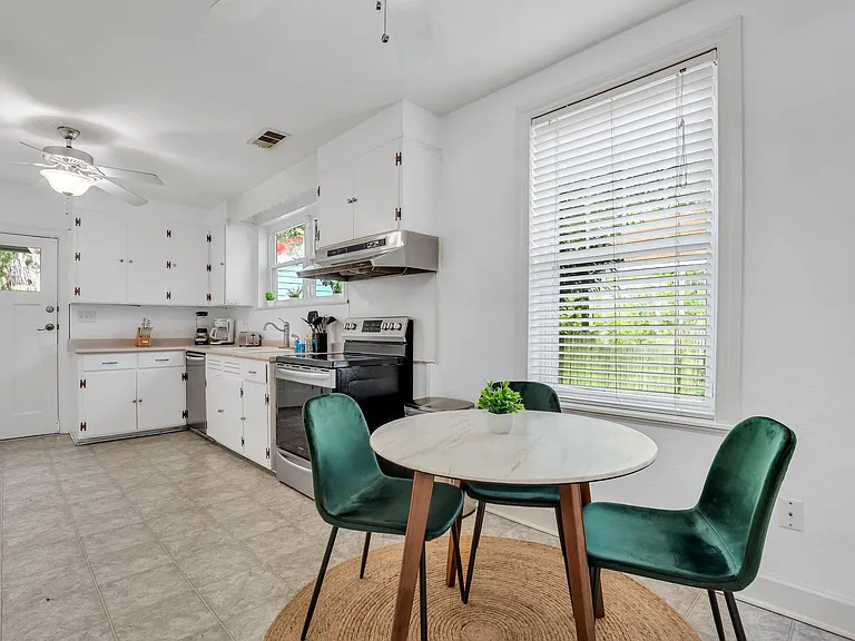 311 Kinzie Ave — Photo 7