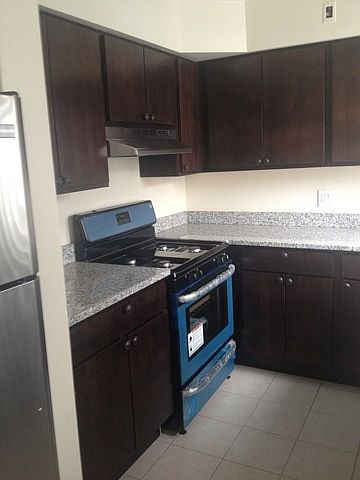 1st image of 1657 W Farwell Ave