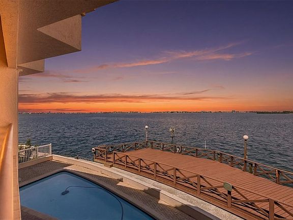4th image of 2869 SEABREEZE DRIVE S