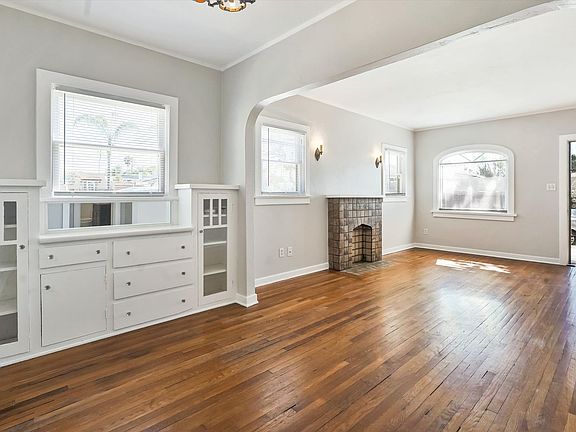 2nd image of 2132 Mission Ave