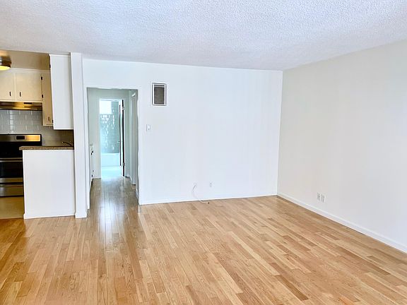 5th image of 1337 N Gardner St APT 2