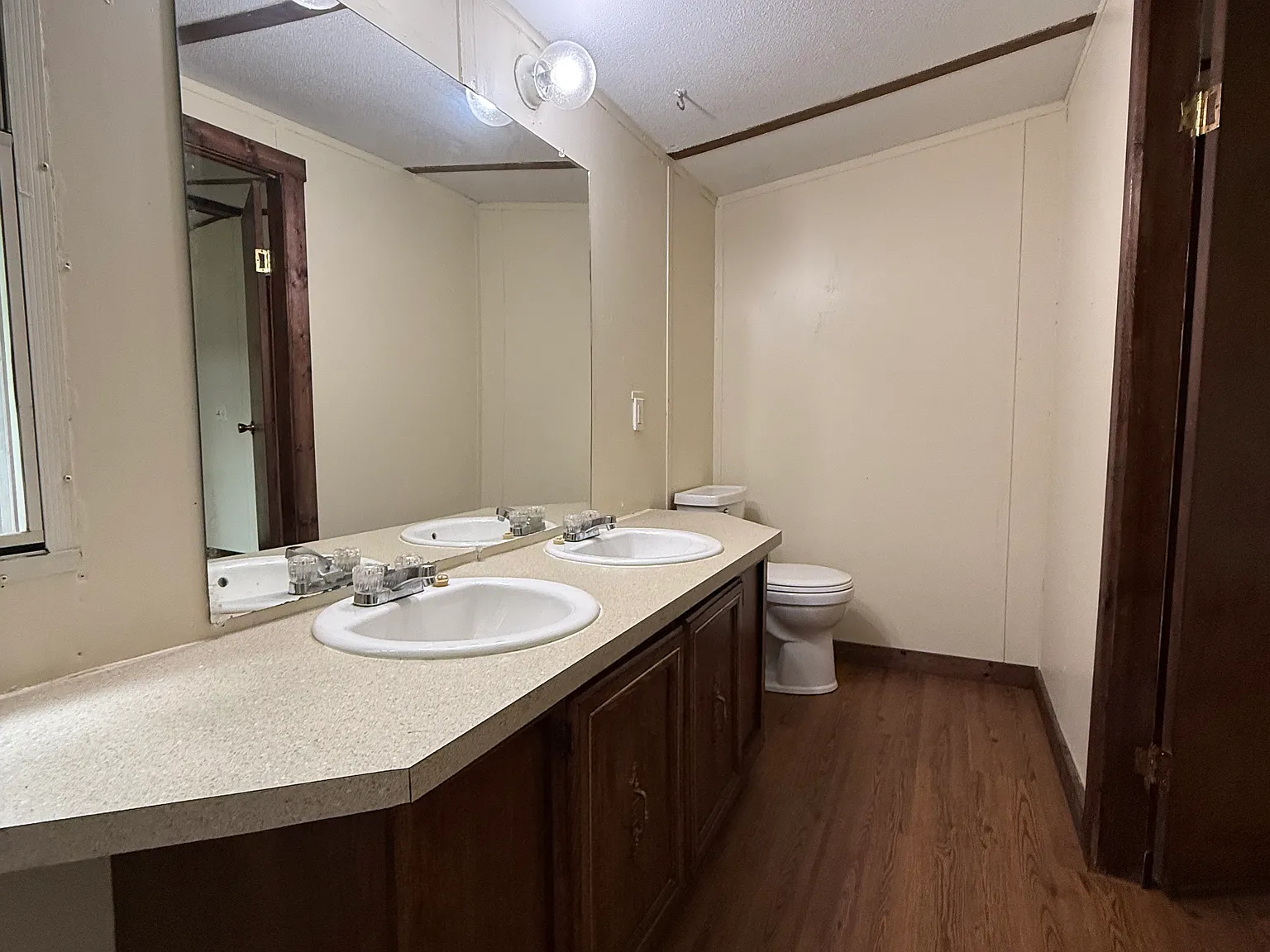 3 bed, 1600 sqft, $1,800 — Photo 4