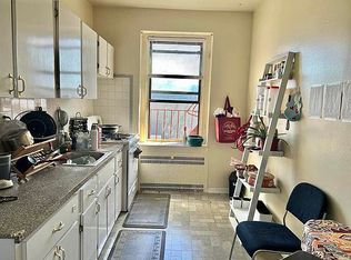 450 Ocean Pkwy APT 6E, Brooklyn, NY 11218