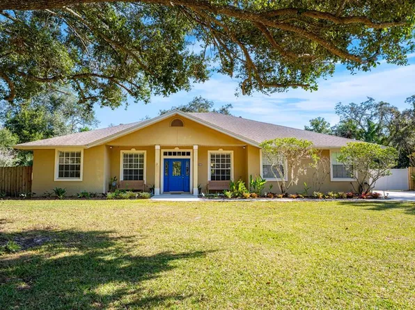 331 Lake Lenelle Dr, Chuluota, FL 32766