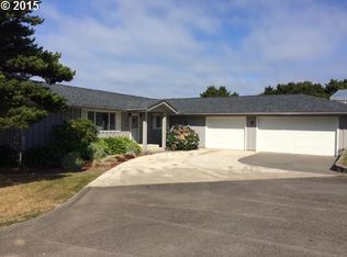1275 Sandpiper Ln, Bandon, OR 97411