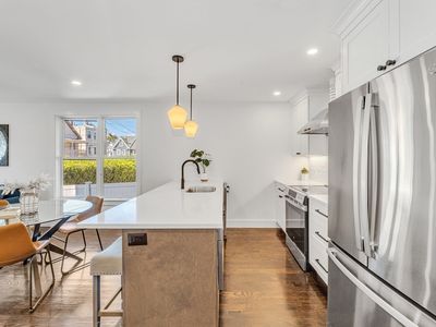 3 Lyford St #1, Dorchester Center, MA, 02124