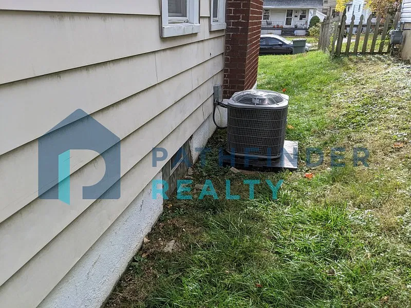 2 bed, 944 sqft, $1,050 — Photo 3